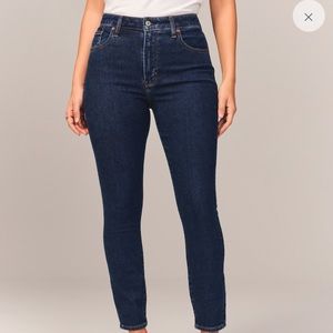 Abercrombie & Fitch - 26 Short - Super Skinny High Rise Curve Love Jeans